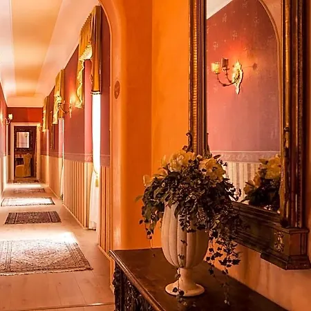 فندق Castello Di Spessa - Residenze D'epoca 4*