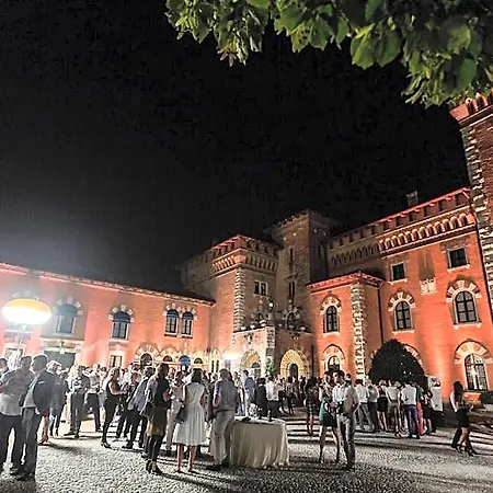 فندق Castello Di Spessa - Residenze D'epoca 4*