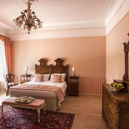 Castello Di Spessa - Residenze D'epoca Отель Каприва-дель-Фриули