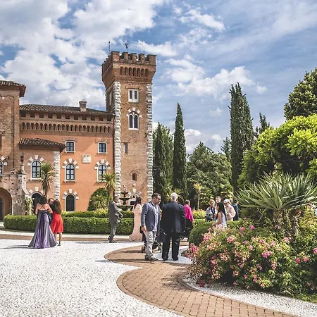 Castello Di Spessa - Residenze D'epoca 卡帕瑞瓦德尔弗留利