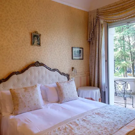 Castello Di Spessa - Residenze D'epoca 4*