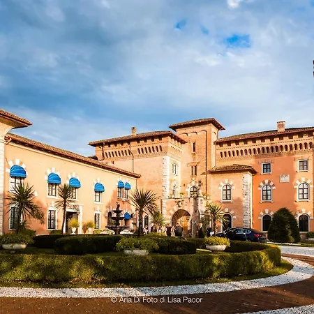 Castello Di Spessa - Residenze D'epoca