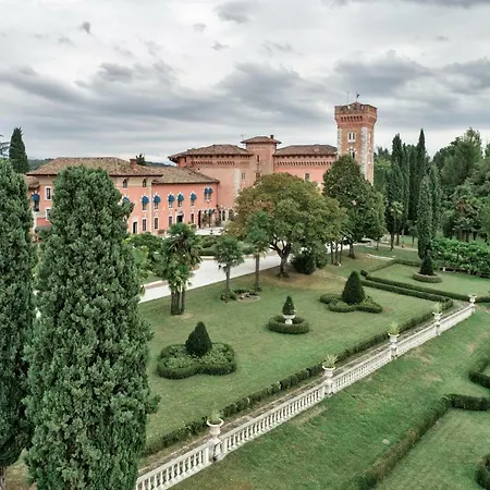 Castello Di Spessa - Residenze D'epoca 酒店 4*