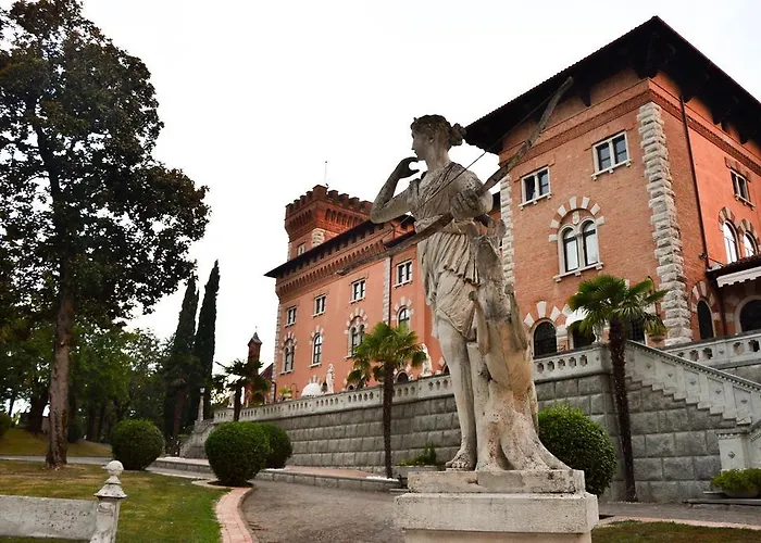 Castello Di Spessa - Residenze D'epoca 4*