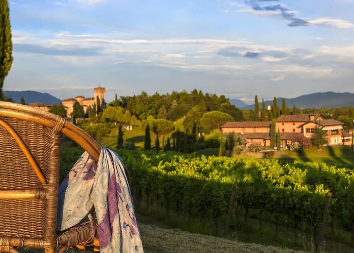 Отель Castello Di Spessa - Residenze D'epoca Каприва-дель-Фриули