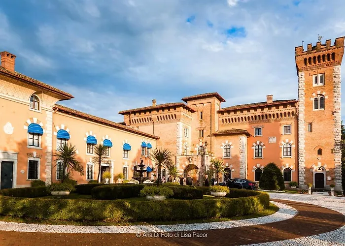 Castello Di Spessa - Residenze D'epoca